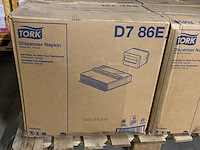 6x dozen a 6000 tork universele masterfold-servetten, tork, bruin - afbeelding 3 van  3