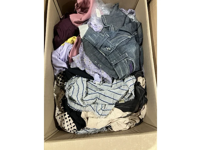 6x dozen kleding en accessoires - afbeelding 2 van  8