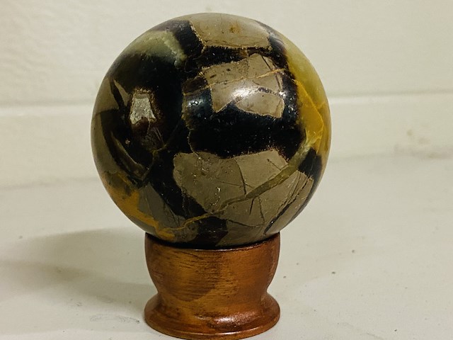 6x edelsteenbollen in houten kist - afbeelding 3 van  3