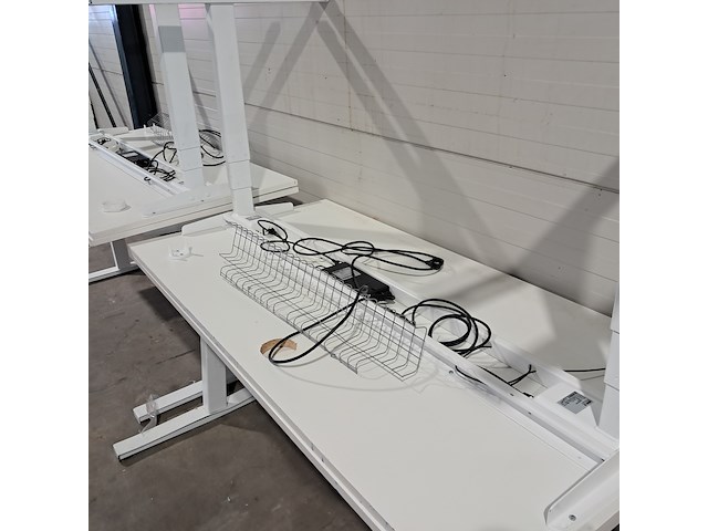 6x elektrisch verstelbaar bureau, linak - afbeelding 15 van  16