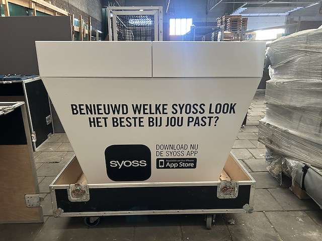 6x flightcase met designtafel 119x119x115 - afbeelding 1 van  6