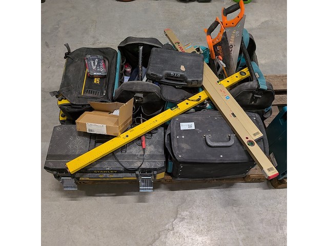 6x gereedschapskoffer met inhoud - afbeelding 1 van  11