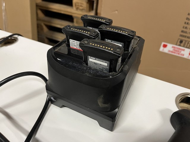 6x handheld computer, 10x accu, 2x acculader zebra, mc930b - afbeelding 4 van  7