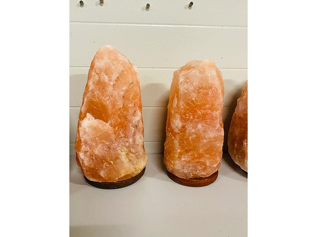 6x himalaya zoutlampen met houten voet - afbeelding 3 van  8
