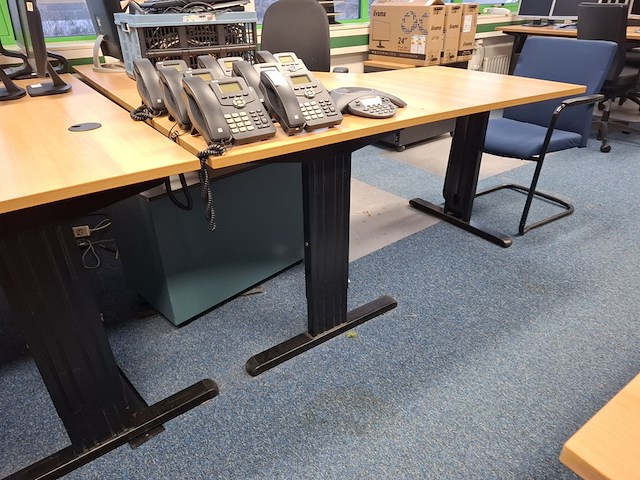 6x hoekbureau - afbeelding 14 van  18