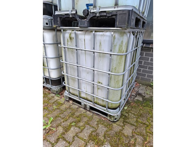 6x ibc container deels met inhoud - afbeelding 6 van  12