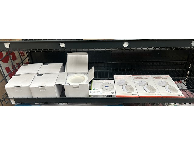 6x inbouwspot, 6x rookmelder, 1 monoxidemelder w.o. nedis, angeleye - afbeelding 1 van  6