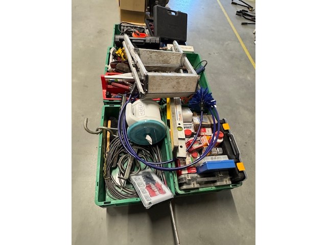 6x krat met gereedschap - afbeelding 4 van  12