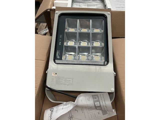 6x led flood light/bouwlamp fl1 135w 4000k ellipz lighting - afbeelding 1 van  4