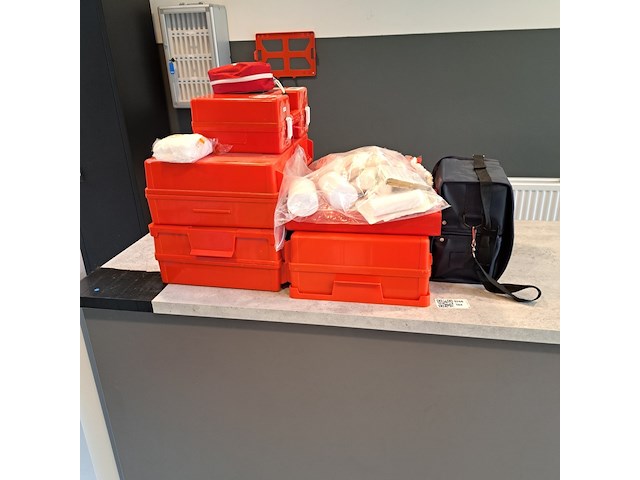 6x (locatie deventer) ehbo doos - afbeelding 1 van  6