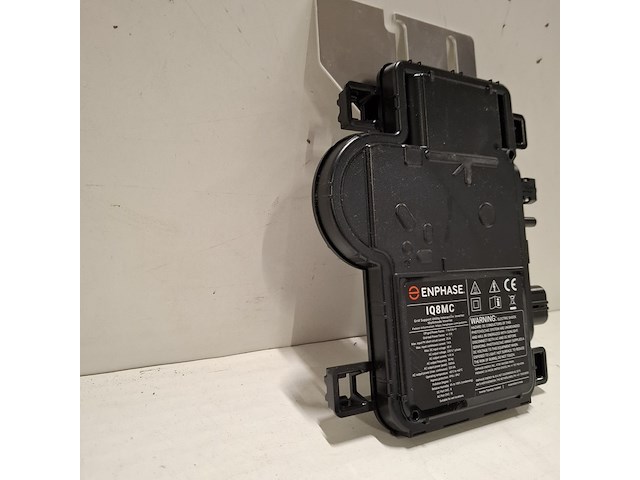 6x micro-omvormer en 8x kabel enphase, iq8mc - afbeelding 5 van  8