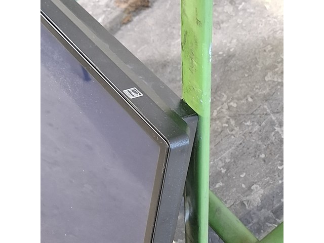 6x monitor (2x defect) lg, o.a 32sm5ke-b - afbeelding 21 van  21