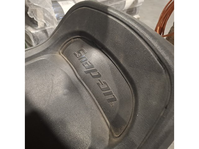 6x monteurskruk en 1x monteursbed, snap on - afbeelding 2 van  10