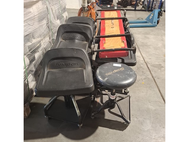 6x monteurskruk en 1x monteursbed, snap on - afbeelding 1 van  10