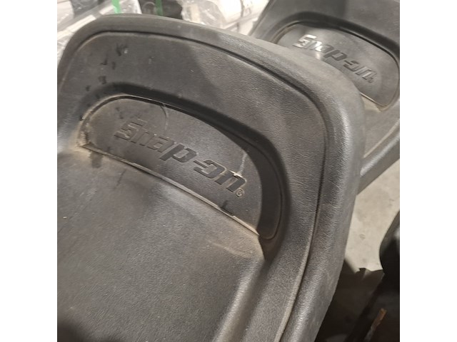 6x monteurskruk en 1x monteursbed, snap on - afbeelding 9 van  10