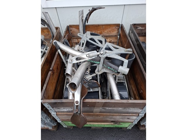 6x pallet diverse bemester elementen - afbeelding 4 van  23