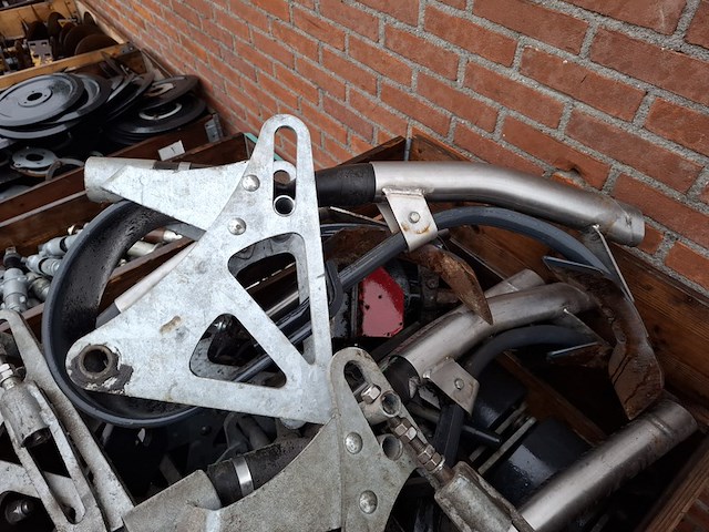 6x pallet diverse bemester elementen - afbeelding 15 van  23