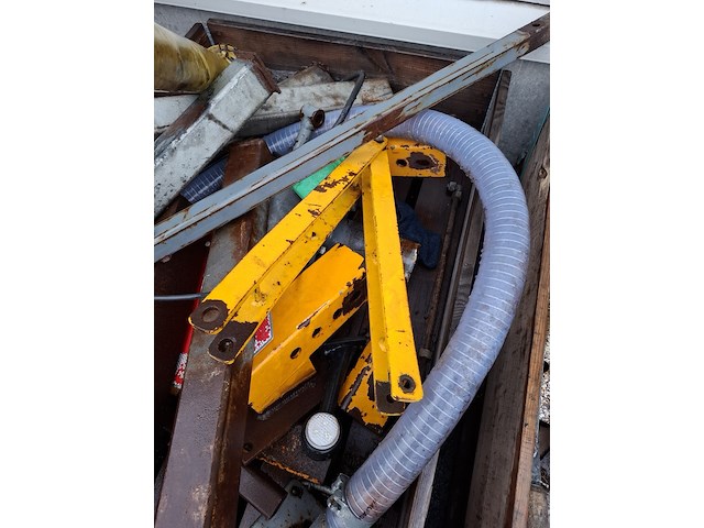 6x pallet diversen vnl. metaalwaren - afbeelding 19 van  22