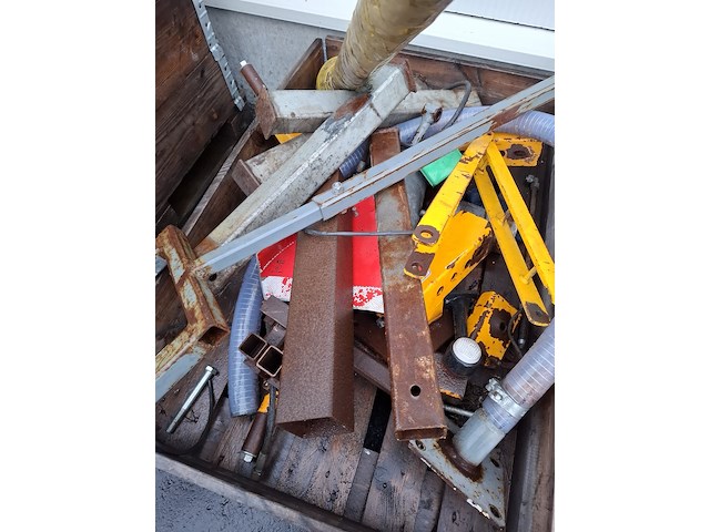 6x pallet diversen vnl. metaalwaren - afbeelding 20 van  22