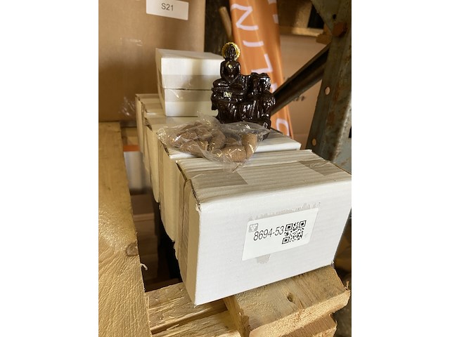 6x rookfontein wierookbrander met 10 backflow kegels - afbeelding 1 van  3