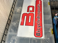 6x sanitair en badkameraccessoires - afbeelding 8 van  24