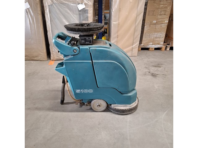 6x schrobzuigmachine karcher, numatic, tennant en hako - afbeelding 13 van  38