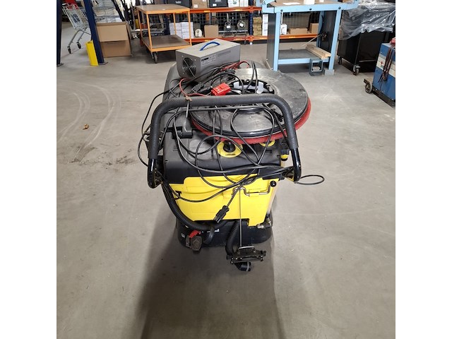 6x schrobzuigmachine karcher, numatic, tennant en hako - afbeelding 34 van  38
