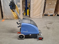 6x schrobzuigmachine karcher, numatic, tennant en hako - afbeelding 37 van  38