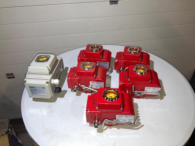 6x servo motoren asbg , ceon ab, hg50, nte-10bdb2 - afbeelding 1 van  8