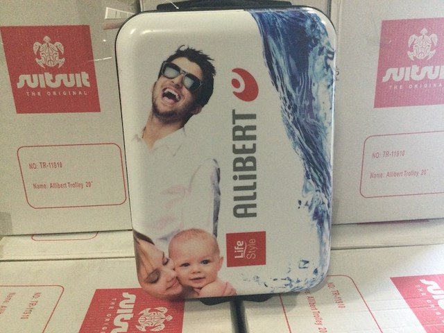 6x trolley koffers suitsuit, wit met afbeelding, bouwjaar 37 x 20 cm - afbeelding 2 van  6