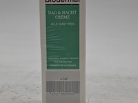 6x tube crème , biodermal, dag en nacht crème - afbeelding 1 van  4