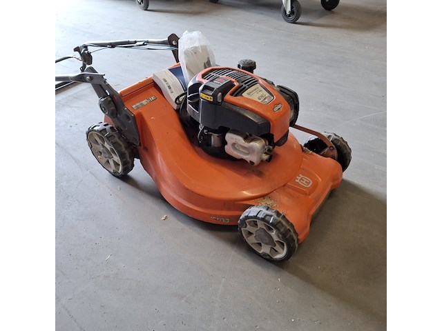 6x tuingereedschap en 4x benzinemotor, o.a. husqvarna, toro, stiga - afbeelding 6 van  52