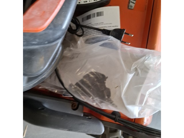 6x tuingereedschap en 4x benzinemotor, o.a. husqvarna, toro, stiga - afbeelding 10 van  52