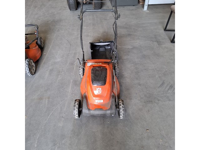 6x tuingereedschap en 4x benzinemotor, o.a. husqvarna, toro, stiga - afbeelding 13 van  52