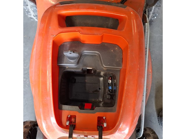 6x tuingereedschap en 4x benzinemotor, o.a. husqvarna, toro, stiga - afbeelding 17 van  52