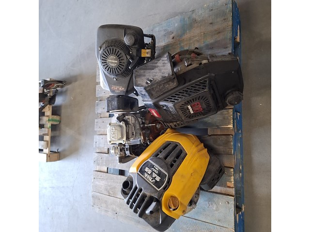 6x tuingereedschap en 4x benzinemotor, o.a. husqvarna, toro, stiga - afbeelding 21 van  52