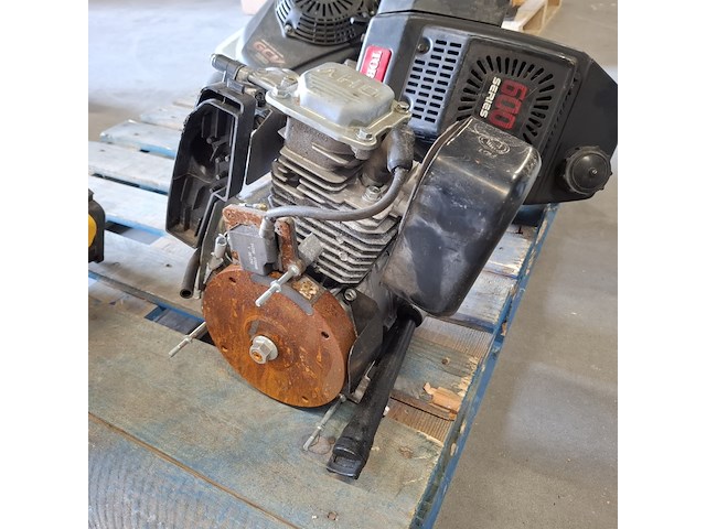 6x tuingereedschap en 4x benzinemotor, o.a. husqvarna, toro, stiga - afbeelding 26 van  52