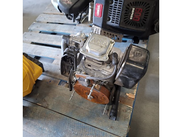 6x tuingereedschap en 4x benzinemotor, o.a. husqvarna, toro, stiga - afbeelding 27 van  52