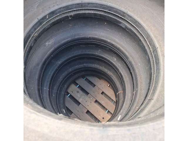 6x vrachtwagenband, goodyear, offroad ord - afbeelding 8 van  8