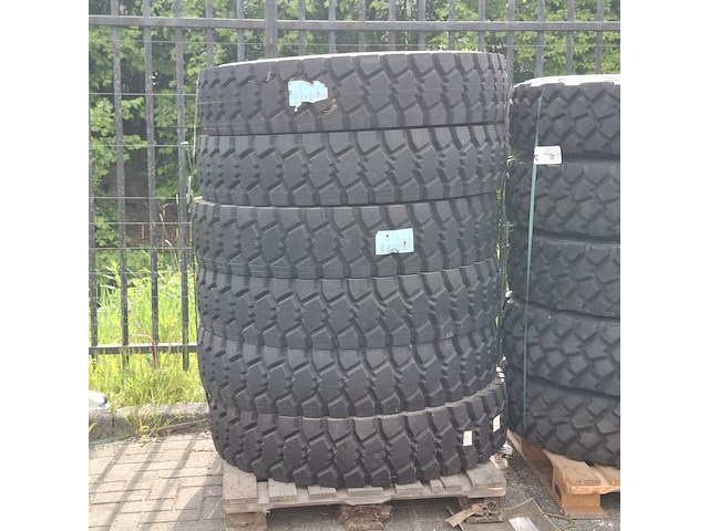 6x vrachtwagenband, goodyear, offroad ord - afbeelding 1 van  7