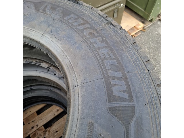 6x vrachtwagenband, michelin, x works - afbeelding 2 van  8