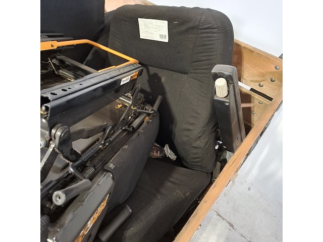 6x vrachtwagenstoel, o.a. isri - afbeelding 5 van  9