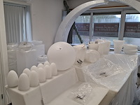 6x wijnkoeler, 10x ei lamp, 2x schaal en 1x bol wit, , met led verlichting - afbeelding 1 van  11