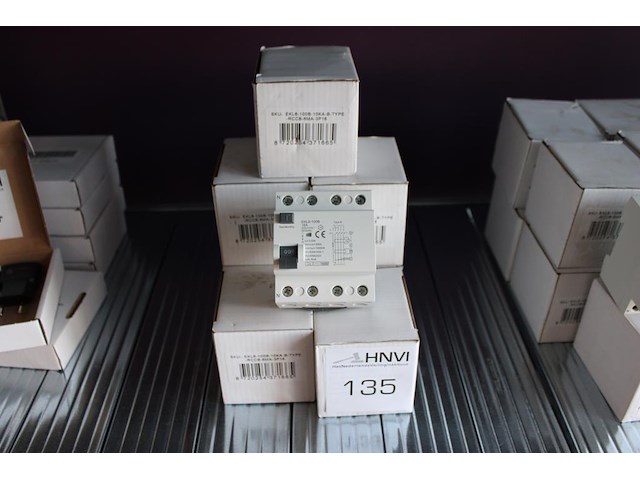 7 aardlekschakelaars ekl6-100b. 16a. 30ma. 3-polig. - afbeelding 1 van  2