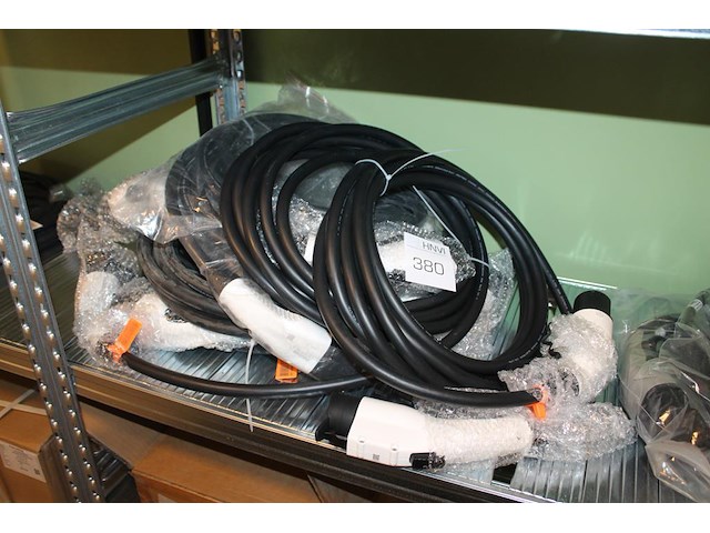 7 autolaadkabels / verloopkabels type 1 naar type 2. 6m 3x6 mm2. - afbeelding 1 van  3