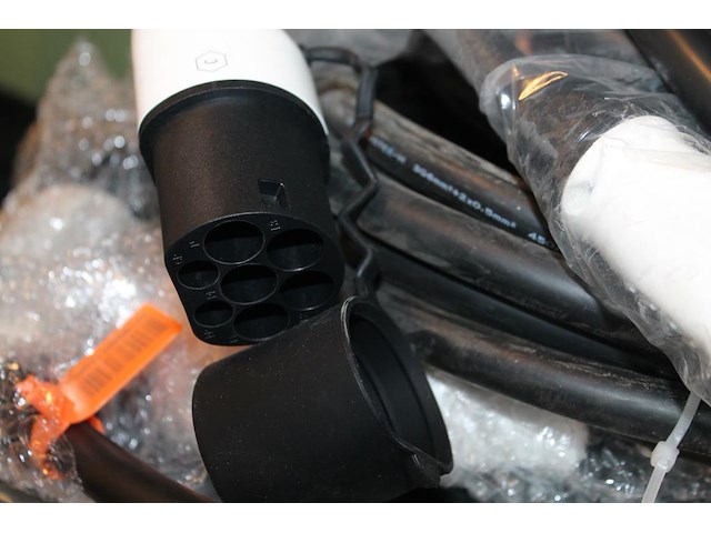 7 autolaadkabels / verloopkabels type 1 naar type 2. 6m 3x6 mm2. - afbeelding 3 van  3