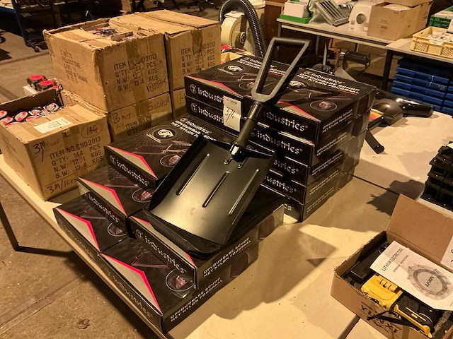 7 industries 407030503 opvouwbare schop (15x) - afbeelding 1 van  3