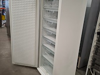 7 laden vriezer, siemens, gs26d632 - afbeelding 1 van  6