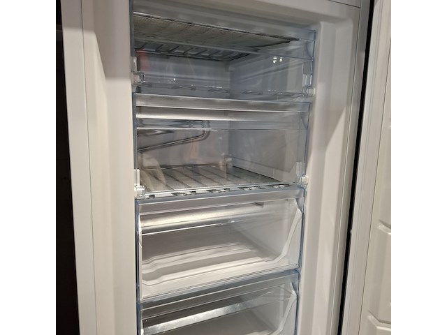 7 lades vriezer, bosch a+++, kggsvv31a - afbeelding 4 van  6