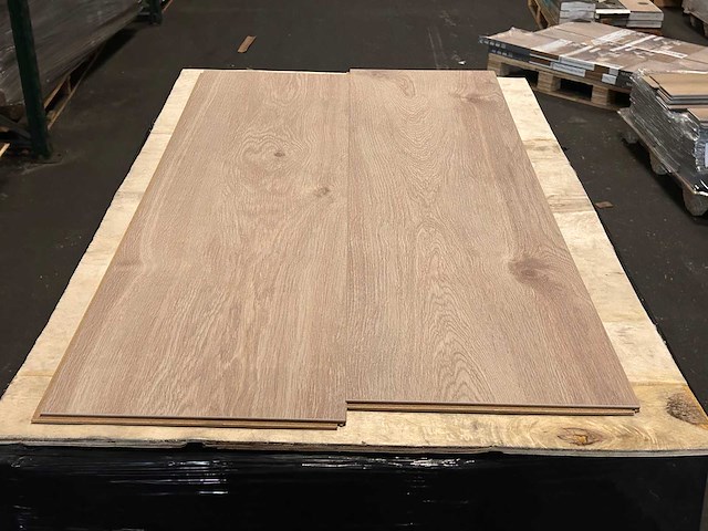 7 m2 laminaat extra brede plank - 1285 x 327 x 8 mm - afbeelding 3 van  3